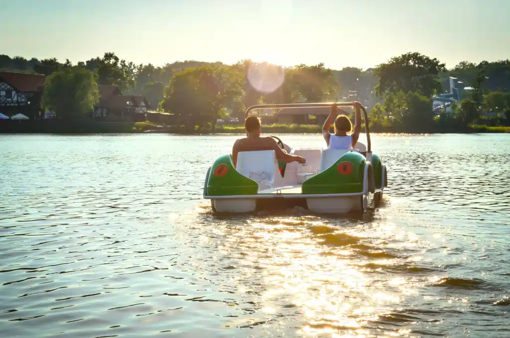 photo pedalo hourtin