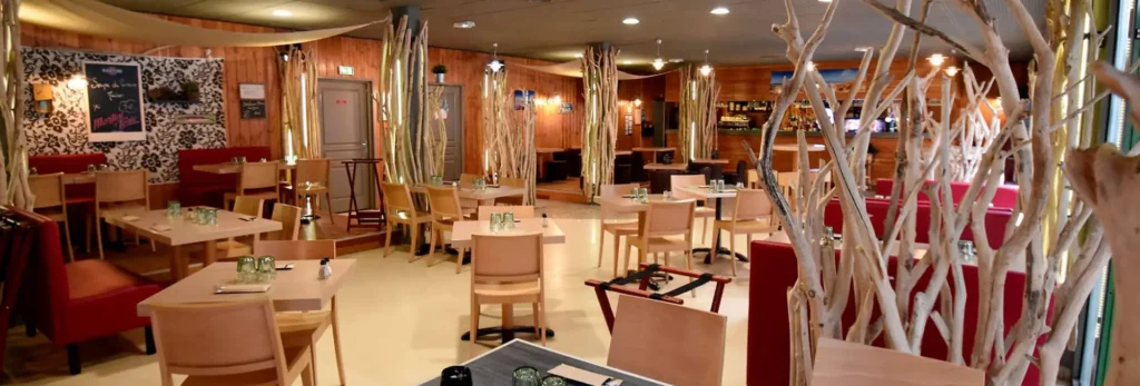 Services 2 restaurant 2000x677 1